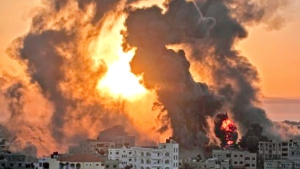 الغزاويون يقفون على حجم الدمار الذي لحقهم