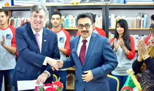 سفير الولايات المتحدة يؤكد متانة العلاقات بين البلدين