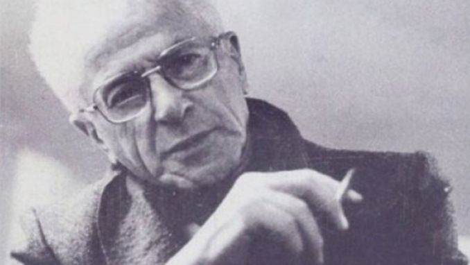 "مولود معمري: مثقف سعيد وروائي محبط"
