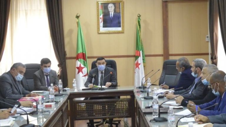 أسئلة الامتحانات تنحصر في الدروس الحضورية