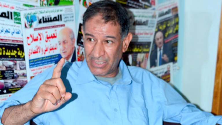 توافد على حمّامات الرمال بـ"تاغيت" في عز الصيف