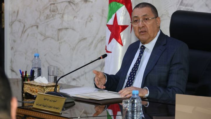 تحسين الخدمات العمومية للتخفيف عن المواطن