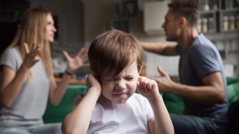 المشاكل الاجتماعية والاقتصادية غذت مشاعر العنف عند الرجال