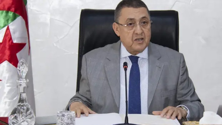 التكفل بانشغالات المواطنين مهمة الولاة