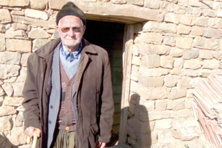 سي أحمد بن الحاج الطبيب الذي حول بيته إلى مشفى