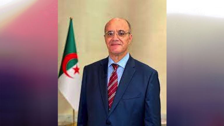 الجزائر تعمل على تحقيق انتقال طاقوي آمن وسلس