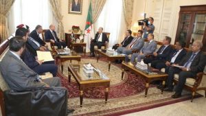 رئيس مجلس الأمة، السيد صالح قوجيل،- قاضي قضاة فلسطين ومستشار الرئيس الفلسطيني للشؤون الدينية والعلاقات الإسلامية، محمود صدقي الهباش