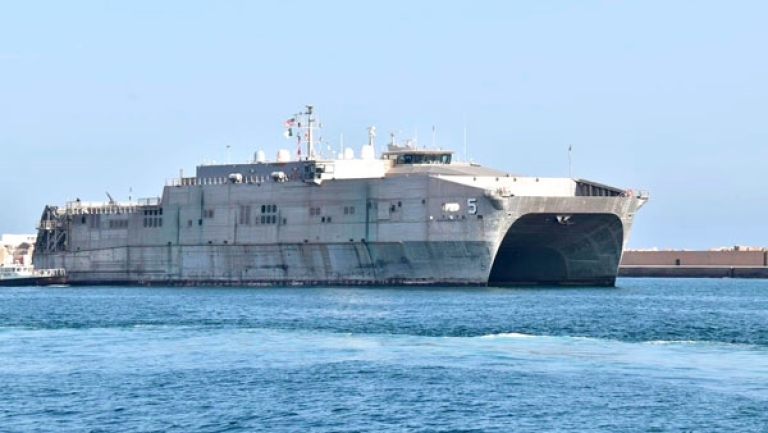 توقف سفينة "USNS TRENTON" بميناء الجزائر