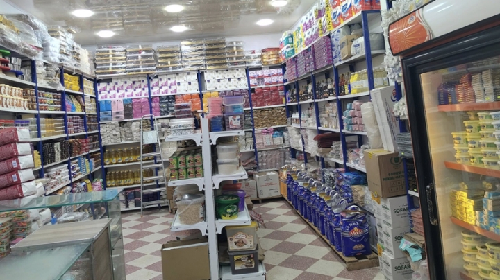 لا يكتمل عيد عنابة إلا بـ"البقلاوة" و"الصامصة" و"المشوك"
