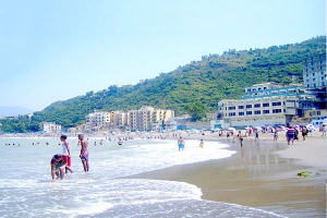 تجارة رائجة خارج القانون