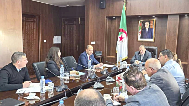 تنصيب لجنة التحكيم لجائزة رئيس الجمهورية لأحسن مصدّر