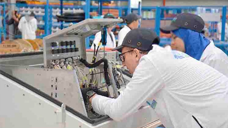 أفواج لتسريع تحرير رخص استغلال المشاريع الاستثمارية