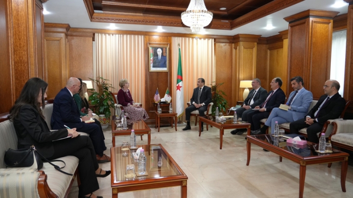 توسيع التعاون ليشمل الصناعة التحويلية والتكنولوجيات الحديثة