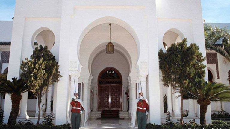 الرئيس تبون يعزي في وفاة إيمنان رحمة