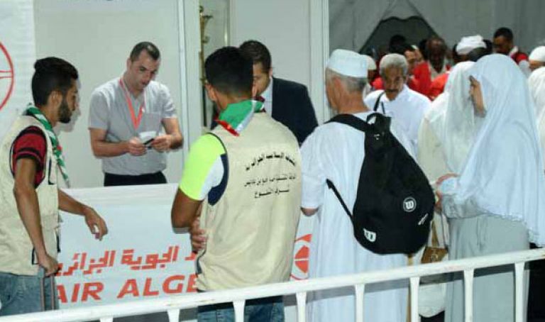 البعثة الجزائرية تتكفّل بإعادة إسكان 297 حاج