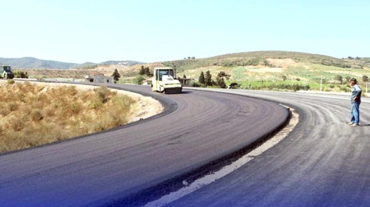 فكُّ الخناق المروري عن عاصمة الصخرة السوداء