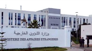 الجزائر تستدعي سفيرها بالرباط فورا للتشاور