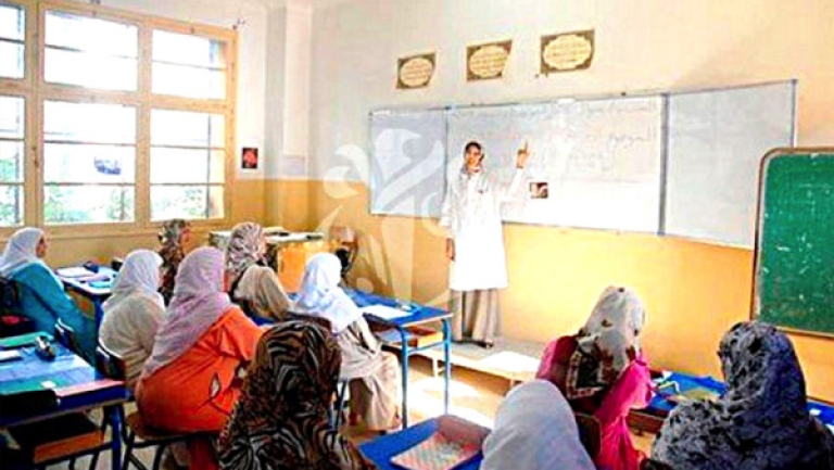 تجديد الالتزام بالقضاء التدريجي على الأمية بالجزائر