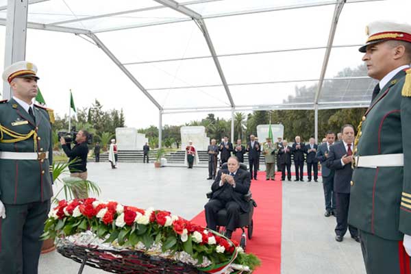 الرئيس بوتفليقة يترحم على أرواح شهداء الثورة