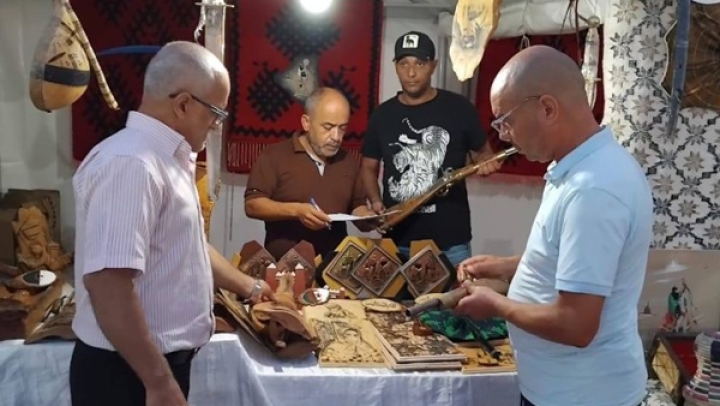 تتويج سبعة حرفيين في مسابقتي أحسن جناح ومنتوج