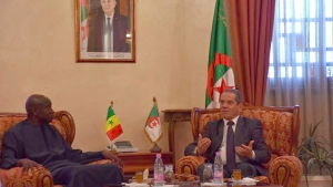 وزير الفلاحة والتنمية الريفية عبد الحفيظ هني- وزير الزراعة والتجهيزات الريفية والسيادة الغذائية السنغالي، علي نغويل نيداي