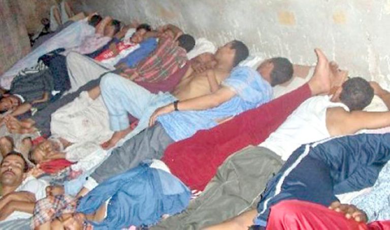 إضراب عن الطعام احتجاجا على ظروف الاعتقال