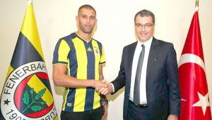 نادي فنرباتشي التركي توصل إلى اتفاق رسمي مع الدولي الجزائري إسلام سليماني