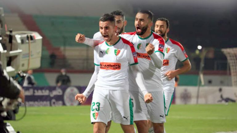 "العميد" يطيح بالرائد ويشعل المنافسة