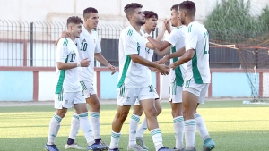 الجزائر في مواجهة العربية السعودية