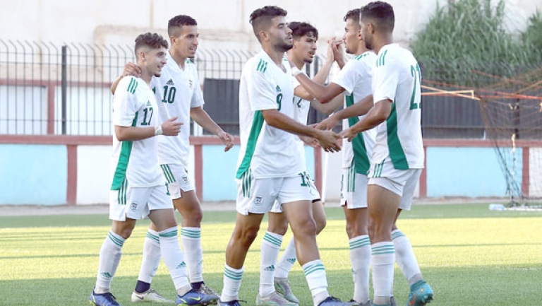 الجزائر في مواجهة العربية السعودية