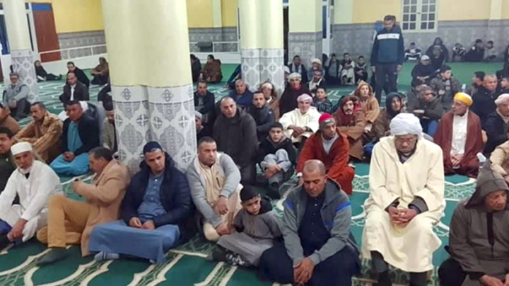 دروس تجمع بين أسرار العبادة وقيم التكافل الاجتماعي