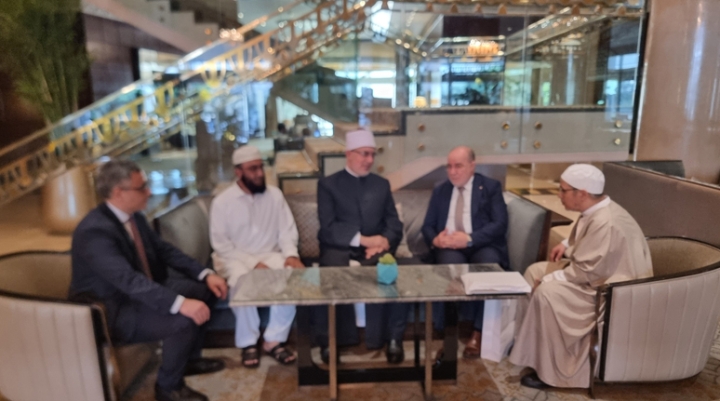 وضع استراتيجية تعليمية لرفع وعي الشباب بتاريخهم