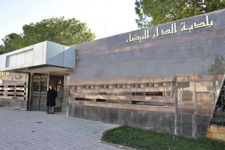هدم السوق القديم وأربع قاعات جديدة للرياضة