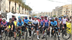 انطلاق أطول موكب تنافسي في مرحلة مستغانم- تنس