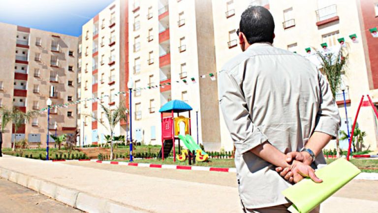 مكتتبو مشروع 774 تساهميا يطالبون بمفاتيحهم