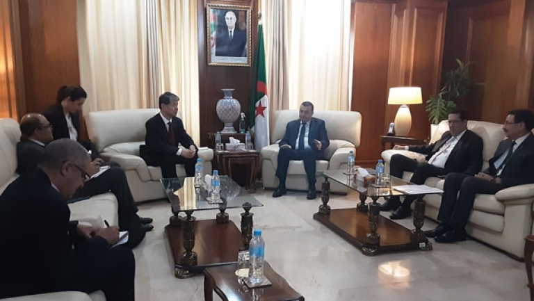عرقاب يتباحث مع مسؤول بالوكالة الدولية للطاقة الذرية