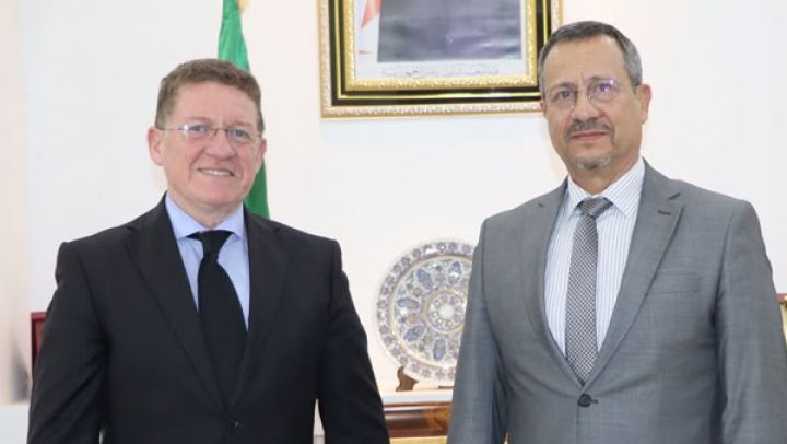 دعم التعاون في الموانئ والسكك الحديدية