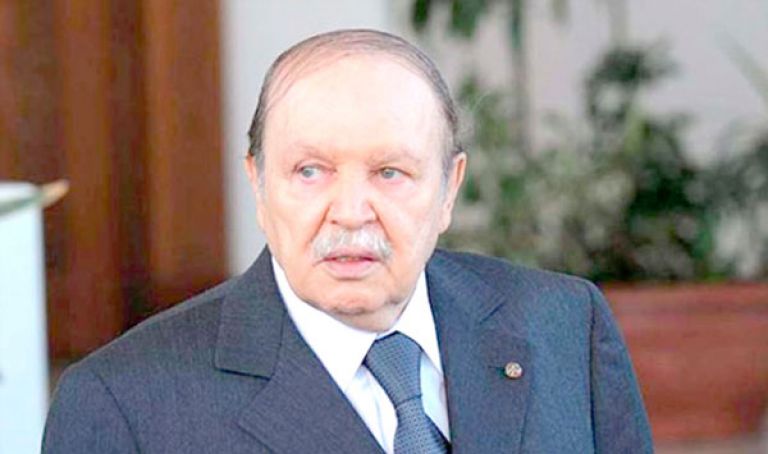 تراجع عن الخامسة وتأجيل الرئاسيات