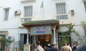 أزمة الأفلان تلقي بظلالها على عملية تنصيب الهياكل