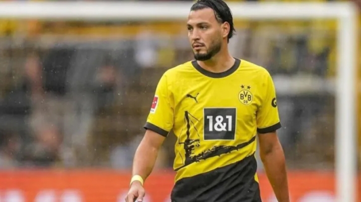 بن سبعيني يحدد مستقبله مع بوروسيا دورتموند