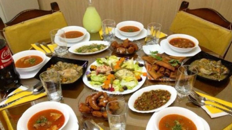 الاحتفال بـ"النصفية" عادة راسخة في رمضان