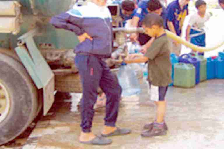 أصابع الاتهام توجه لبائعي ماء الشرب