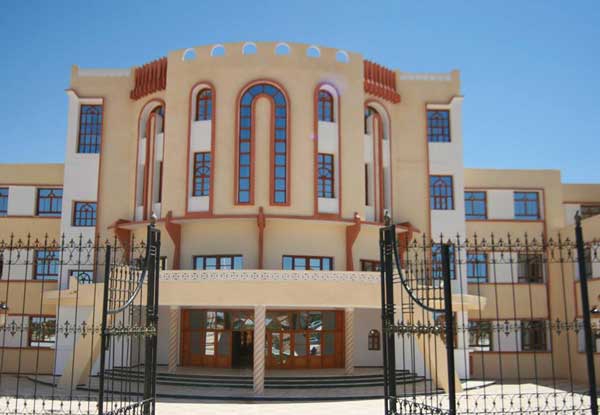 جامعة غرداية تستقبل أزيد من عشرة آلاف طالب