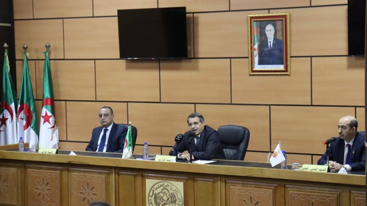 تكوين أول دفعة من طلبة المدرسة الوطنية للخزينة