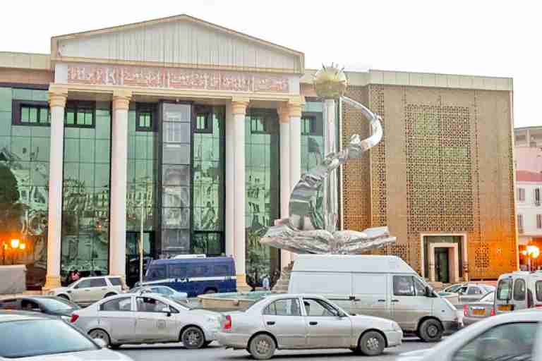 قطع الكهرباء عن قصر الثقافة «آل خليفة»