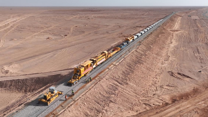 الخط السككي المنجمي الغربي خطوة عملاقة في التنمية الاقتصادية