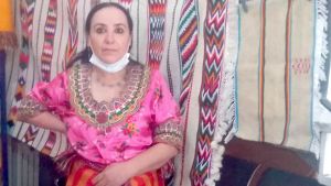 الحرفية في حياكة الزرابي أميني زكية