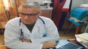 الدكتور قيطوني ياسين الأستاذ بمصلحة الطب الداخلي بالمركز الاستشفائي الجامعي «ابن باديس» بقسنطينة