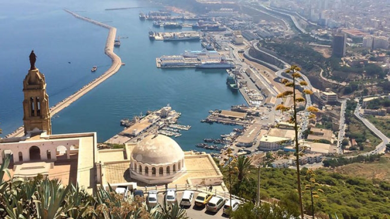 منصة رقمية للمسارات السياحية بوهران