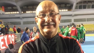 مصطفى دوبالة مدرب مولودية وهران لكرة اليد